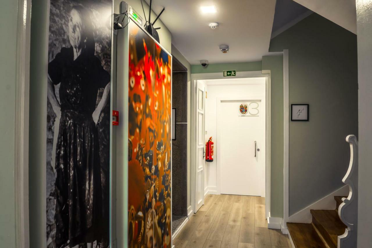 In Barcelos Hostel & Guest House ภายนอก รูปภาพ